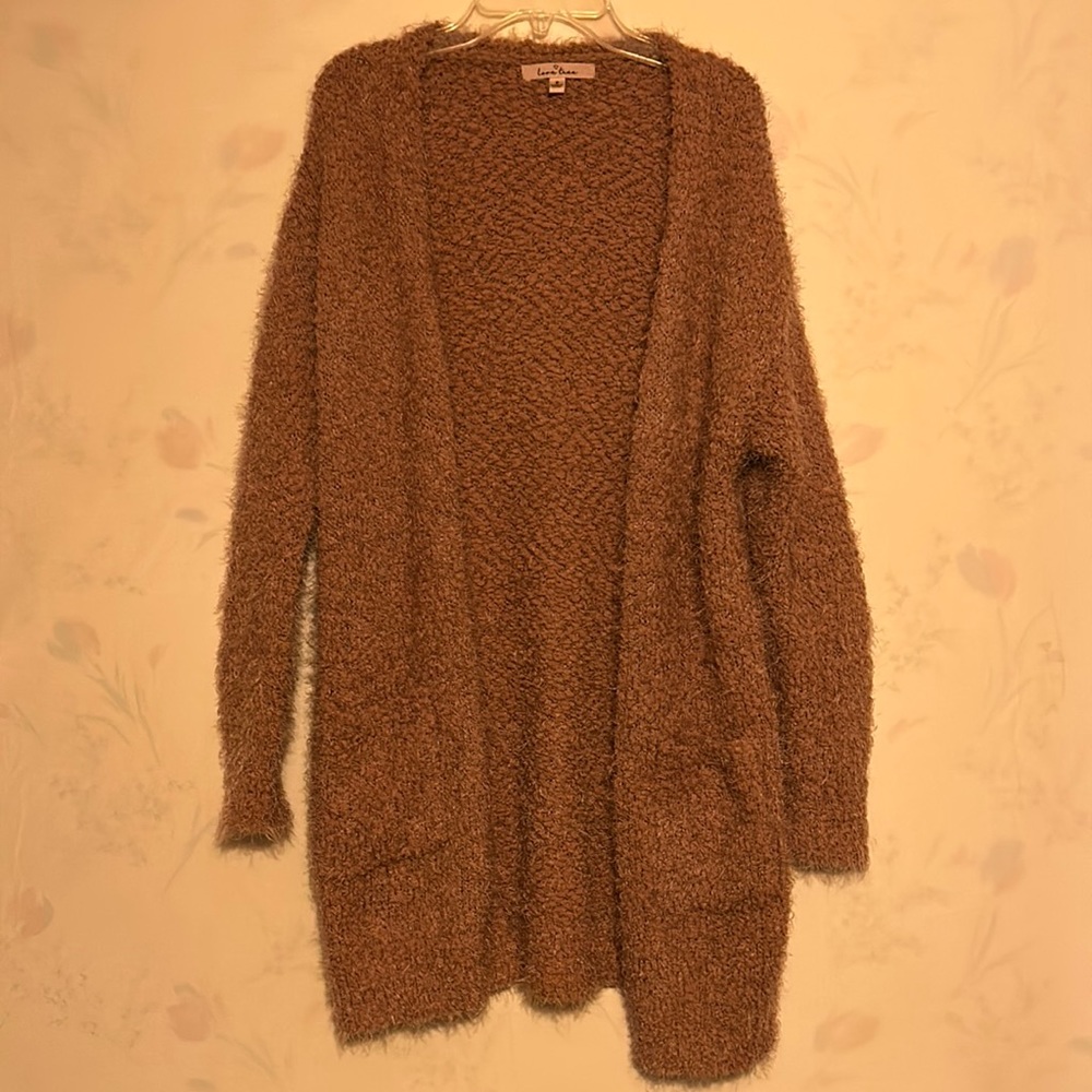 LOVE TREE CARDIGAN Size Medium %100 polyester
